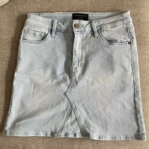Jean light wash skirt